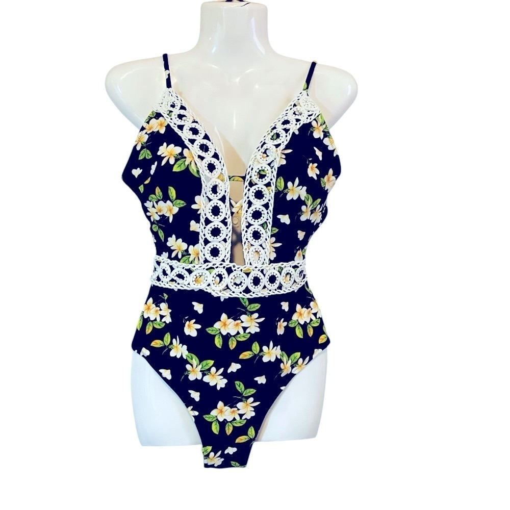 Cupshe Women's Floral One-Piece Swimsuit with Lace Detail  Sz-Small